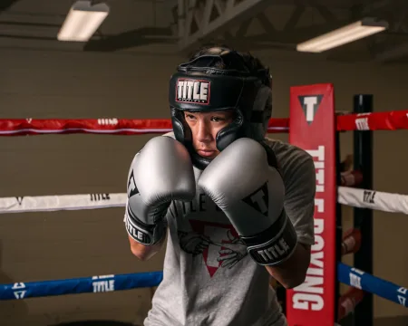 Боксерський шолом TITLE Platinum Premier Full 2,0 Black M (капа в комплекті)