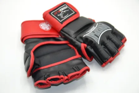 Рукавиці для MMA PowerPlay 3058 чорно червоні - S