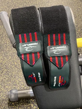 Кистьові бинти PowerPlay 3081 Gym WristT Wraps Чорно-Червоні