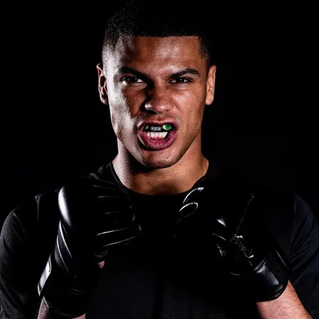 Капа OPRO Instant Eyes доросла (вік 11+) Black/Green (art.102524001)