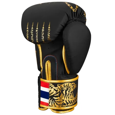 Боксерські рукавиці Phantom Muay Thai Black Gold 12 унцій (бинти 4 м. в подарунок)