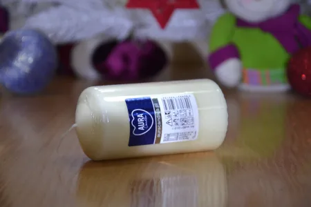 Свічка парафінова циліндрична молоча sw60/120