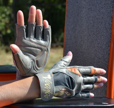 Рукавички для фітнесу MadMax MFG-921 Voodoo Light grey/orange S