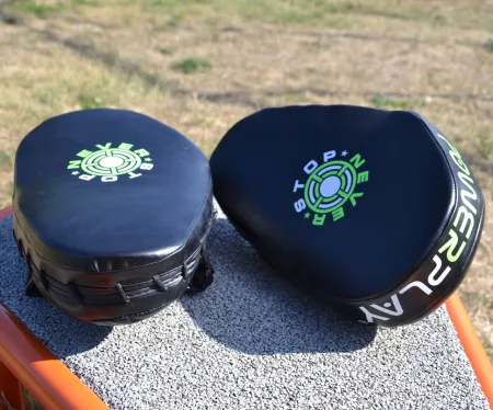 Лапи боксерські PowerPlay 3051 чорно зелені PU [пара]