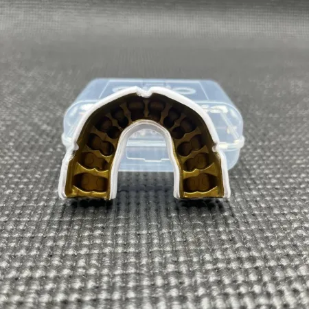 Капа OPRO Instant доросла (вік 11+) White/Gold (art.102520006)