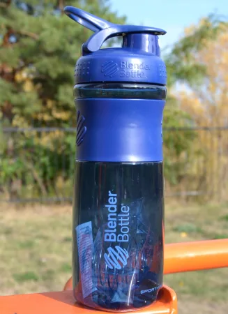 Шейкер спортивний пляшка BlenderBottle SportMixer Flip 820 мл темно-синій
