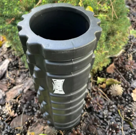 Масажний ролик (роллер) PowerPlay 4025 Massage Roller Чорний 33x14 см