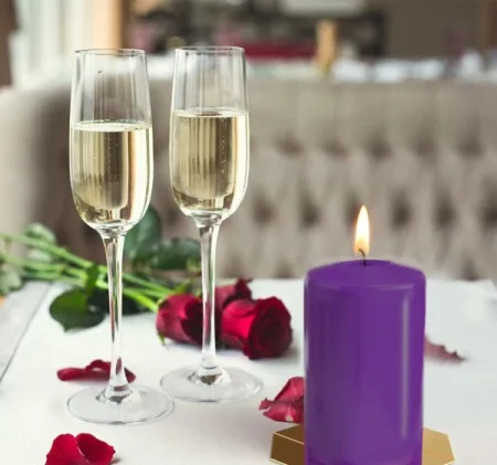 Свічка WOTYWNA SW40/60/4_040 фіолет в уп 12 шт