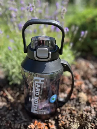 Пляшка для води CASNO 1900 мл KXN-1269 чорна