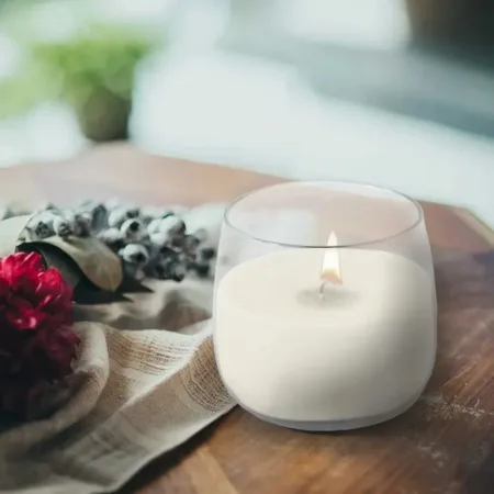 Ароматична свічка в скляному стакані Bispol Білі квіти (SN 71-179)