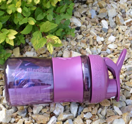 Шейкер спортивний пляшка BlenderBottle SportMixer Flip 590 мл сливовий