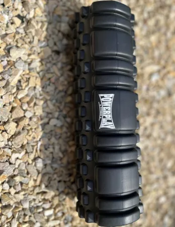 Масажний ролик (роллер) PowerPlay 4342 Massage Roller чорний 30x10 см