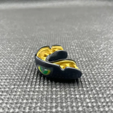 Капа OPRO Instant Eyes доросла (вік 11+) Black/Green (art.102524001)