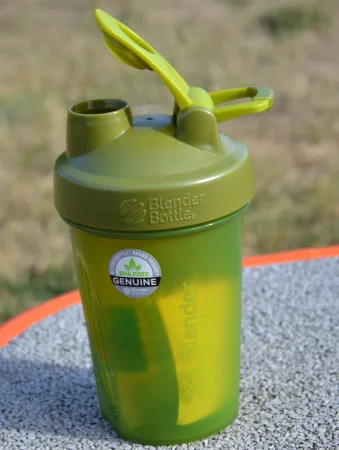 Шейкер спортивний BlenderBottle Classic Loop 590 мл мохово-зелений