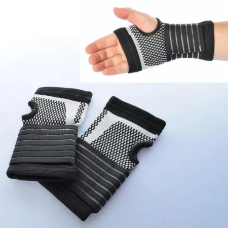 Бандаж (напульсник) для променево-зап'ясткового суглоба з фіксатором.