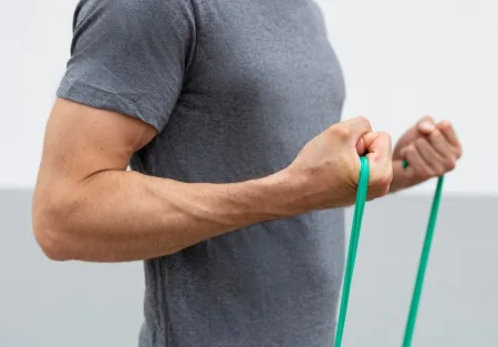 Стрічка-еспандер для фітнесу та реабілітації U-POWEX Fitness band 0,5мм. (9,1 кг) Green