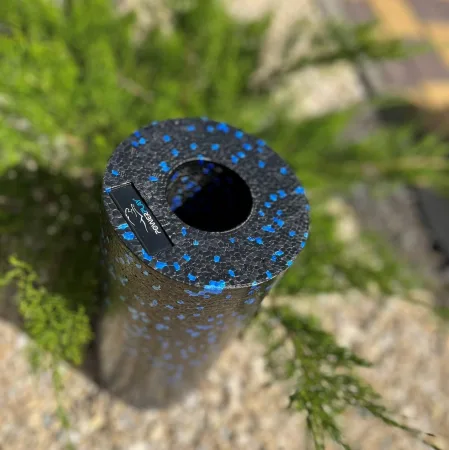 Масажний ролик (роллер) гладкий PowerPlay PP-4347 EPP Foam Roller чорно/синій 33x14 см