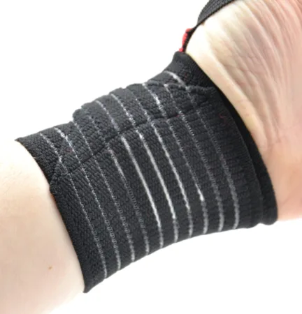 Кистьові бинти Power System PS-6000 Elastic Wrist Support чорний/червоний
