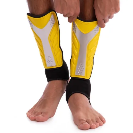 Щитки футбольні із захистом кісточки 602P розмір S Зелений