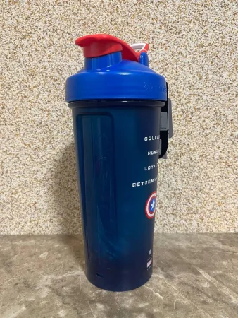 Шейкер спортивний BlenderBottle Classic Loop PRO 820 мл Marvel Capitan Amerika (600557)