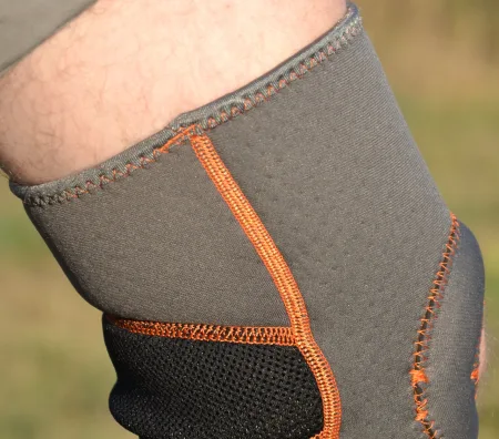 Наколінник MadMax MFA-297 Knee Support with Patella Stabilizer Dark Grey/Orange M