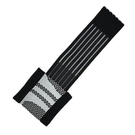 Elastic wrist support with fixator