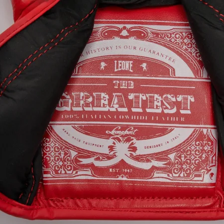 Боксерские перчатки Leone GN111 THE GREATEST Red 12 унций (бинты 4 м. в комплекте)