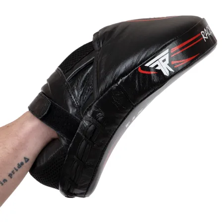 Лапа согнутая для бокса и единоборств FISTRAGE 25х20х4 см 2 шт