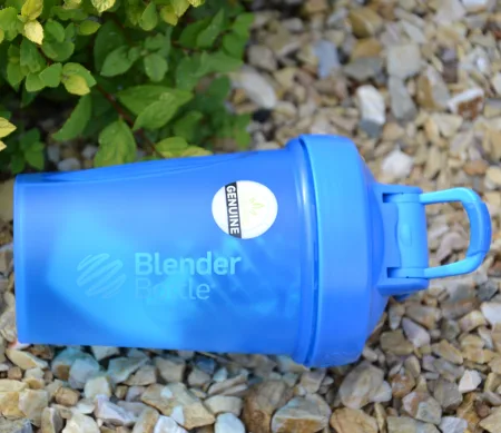 Шейкер спортивний BlenderBottle Classic Loop 590 мл блакитний