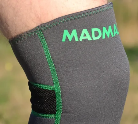 Наколінник MadMax MFA-294 Zahoprene Knee Support Dark Grey/Green (1шт.) M