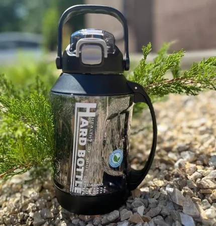 Пляшка для води CASNO 1900 мл KXN-1269 чорна