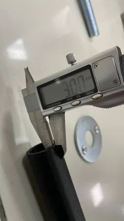 Турнік у дверний отвір розсувний 650-750 мм