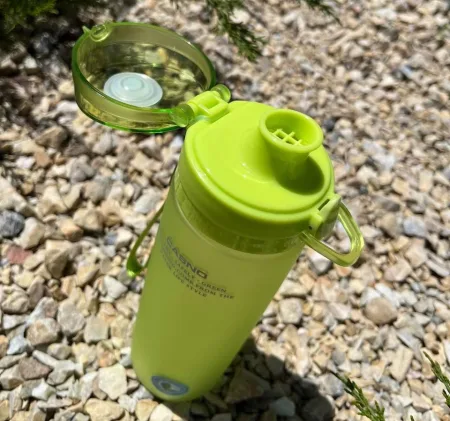 Розпродаж - пляшка для води CASNO 650 мл KXN-1157 зелена