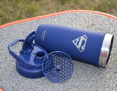 Шейкер спортивний SmartShake Reforce - 900 мл DC супермен