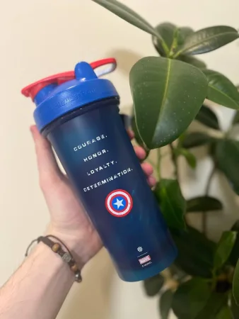 Шейкер спортивний BlenderBottle Classic Loop PRO 820 мл Marvel Capitan Amerika (600557)