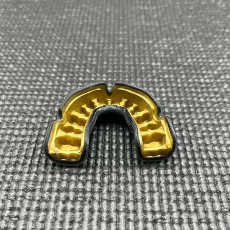 Капа OPRO Instant Eyes доросла (вік 11+) Black/Green (art.102524001)