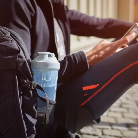 Шейкер спортивний SmartShake Slim - 500 мл білосніжний