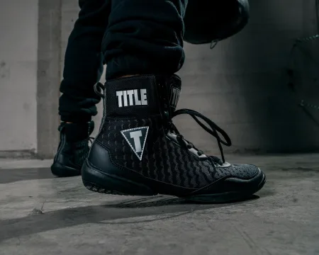 Боксерки (боксерське взуття) TITLE Boxing Predator II Shoes 2,0 Black/Grey 40р.