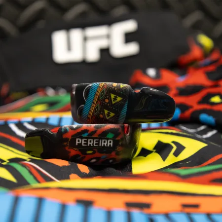 Капа OPRO UFC Fighter Collection Alex Pereira доросла вік 11+ Чорний art.102529006