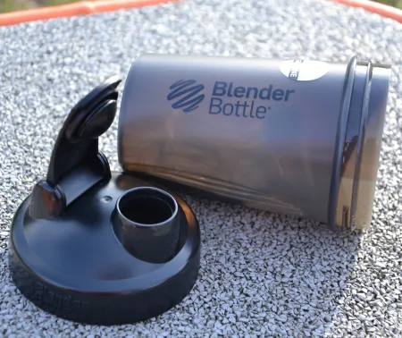 Шейкер спортивний BlenderBottle Original Classic 590 мл чорний